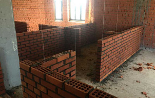 Кладка перегородок из кирпича, керамзитоблоков, пазогребневых плит